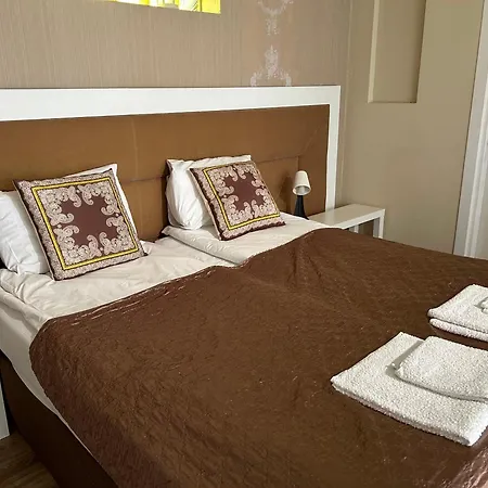 Sofia - Pool, Sauna & Nature Escape Tatil Evi *