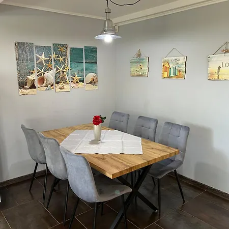 Sofia - Pool, Sauna & Nature Escape بيت للعطل *