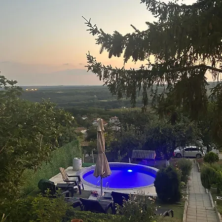 Sofia - Pool, Sauna & Nature Escape * فارنا