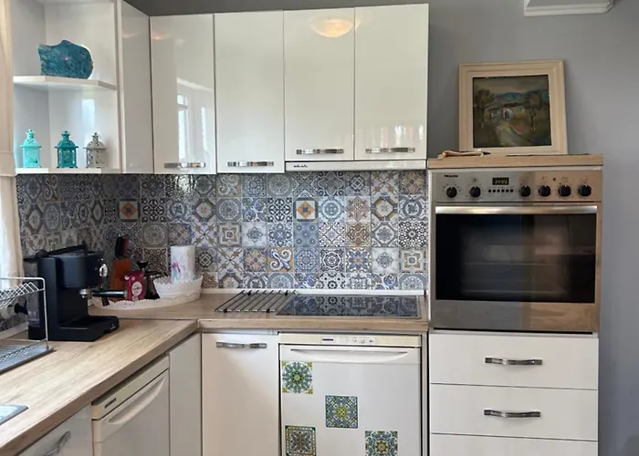 Sofia - Pool, Sauna & Nature Escape Tatil Evi Varna