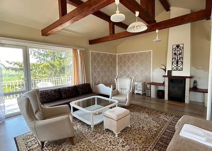 Sofia - Pool, Sauna & Nature Escape Tatil Evi Varna