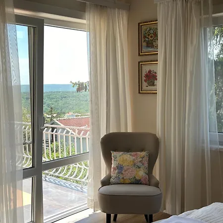 Sofia - Pool, Sauna & Nature Escape * Varna