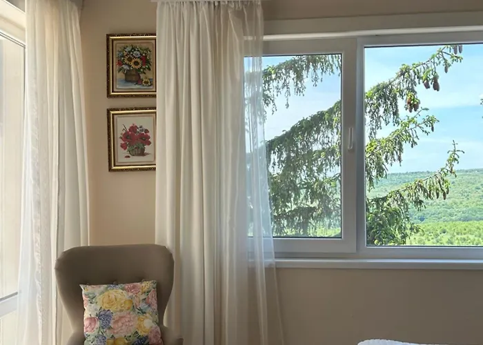 Sofia - Pool, Sauna & Nature Escape *